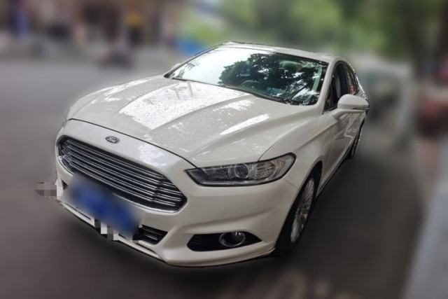 Używany Ford Mondeo 2013 2.0L GTDi 200 Fashion Edition