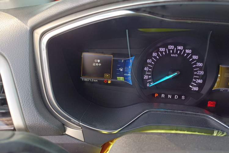 Used Ford Mondeo 2013 2.0L GTDi 200 Luxury Model Odometer Close Up