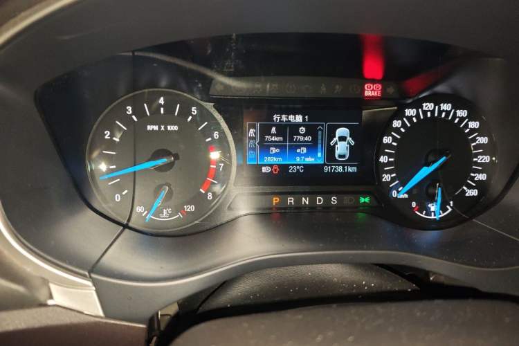 Used Ford Mondeo 2013 1.5L GTDi180 Fashion Edition Odometer Close Up