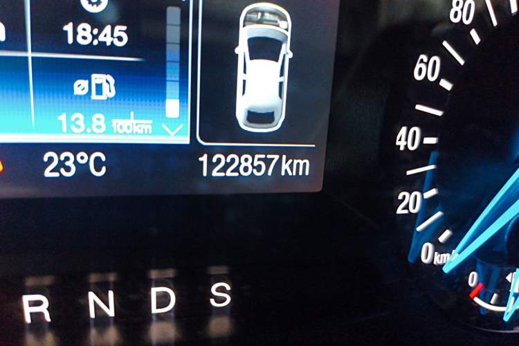Used Ford Mondeo 2013 2.0L GTDi 200 Fashion Edition Odometer Close Up