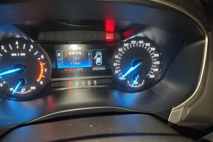 Used Ford Mondeo 2013 1.5L GTDi180 Fashion Edition Odometer Close Up