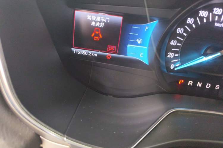 Used Ford Mondeo 2013 2.0L GTDi 200 Luxury Model Odometer Close Up