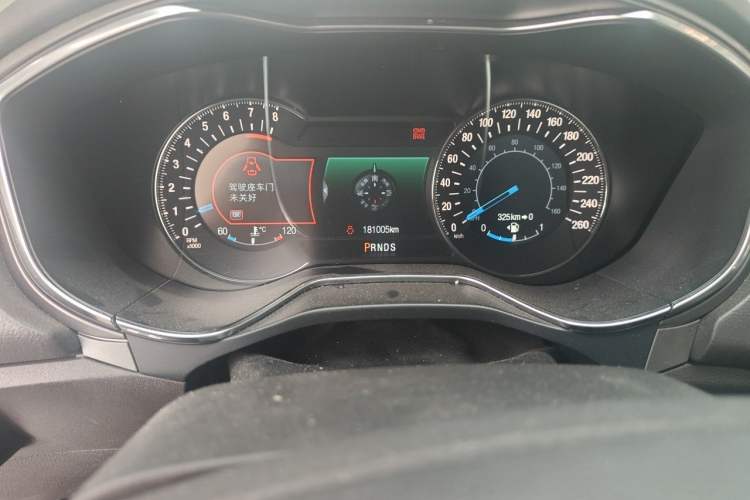 Used Ford Mondeo 2013 2.0L GTDi240 Luxury Sport Model Odometer Close Up