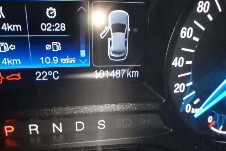 Used Ford Mondeo 2013 2.0L GTDi 200 Fashion Edition Odometer Close Up