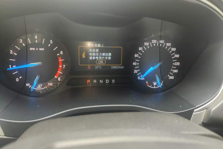 Used Ford Mondeo 2013 1.5L GTDi180 Fashion Edition Odometer Close Up