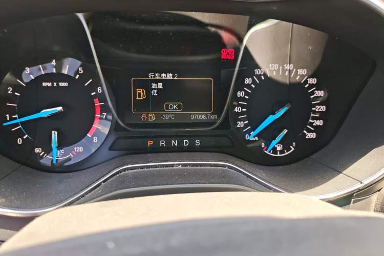 Used Ford Mondeo 2013 2.0L GTDi 200 Fashion Edition Odometer Close Up