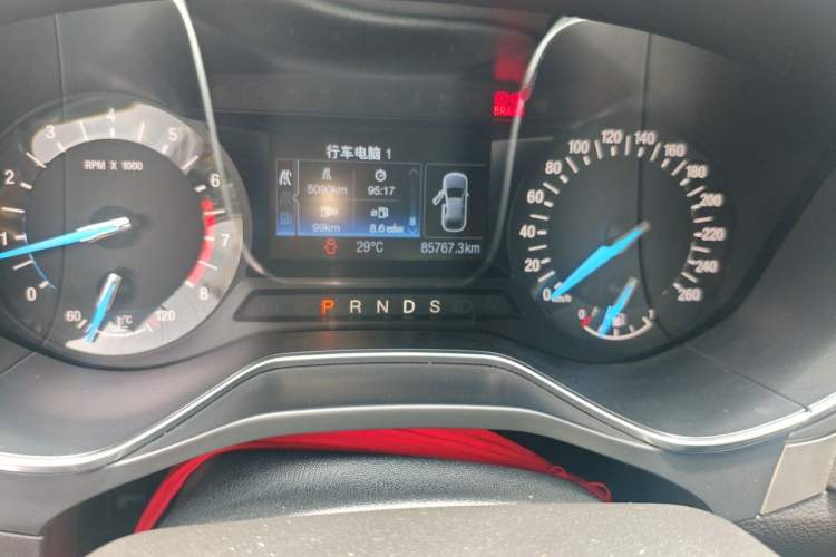 Used Ford Mondeo 2013 2.0L GTDi 200 Fashion Edition Odometer Close Up