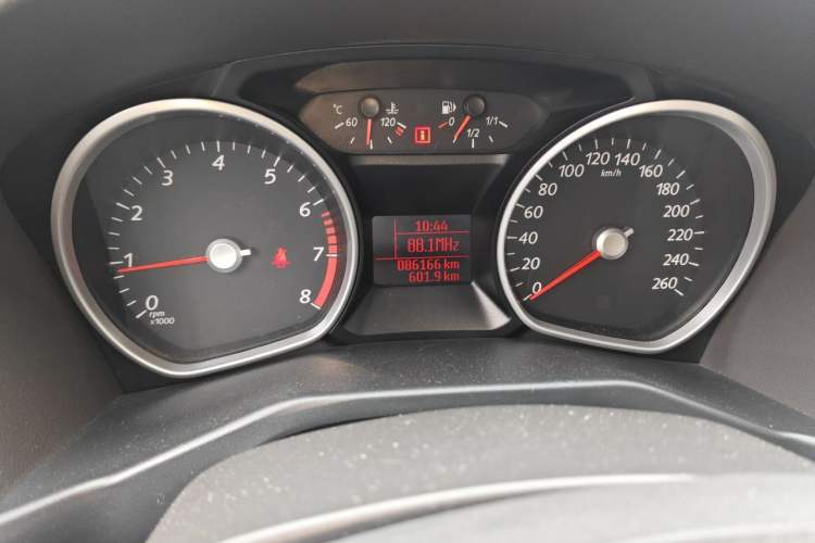 Used Ford Mondeo 2013 2.3L Fashion Edition Odometer Close Up