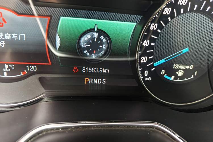 Used Ford Mondeo 2013 2.0L GTDi240 Luxury Sport Model Odometer Close Up
