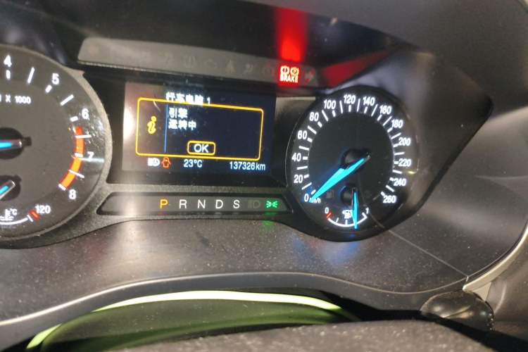 Used Ford Mondeo 2013 1.5L GTDi180 Fashion Edition Odometer Close Up