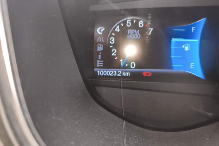 Used Ford Mondeo 2013 2.0L GTDi 200 Luxury Model Odometer Close Up