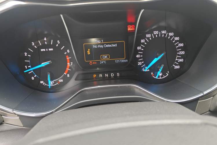 Used Ford Mondeo 2013 2.0L GTDi 200 Fashion Edition Odometer Close Up