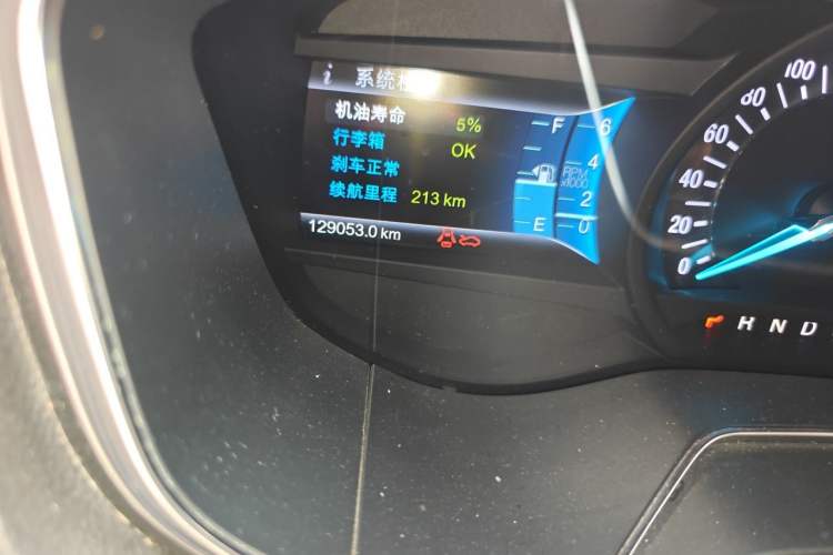 Used Ford Mondeo 2013 2.0L GTDi 200 Luxury Model Odometer Close Up