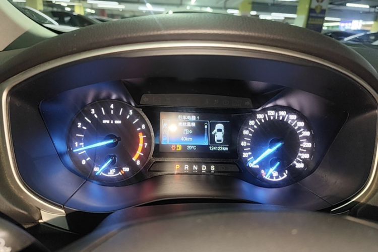 Used Ford Mondeo 2013 1.5L GTDi180 Fashion Edition Odometer Close Up