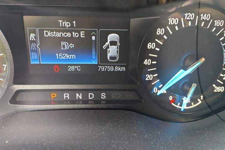 Used Ford Mondeo 2013 1.5L GTDi180 Fashion Edition Odometer Close Up