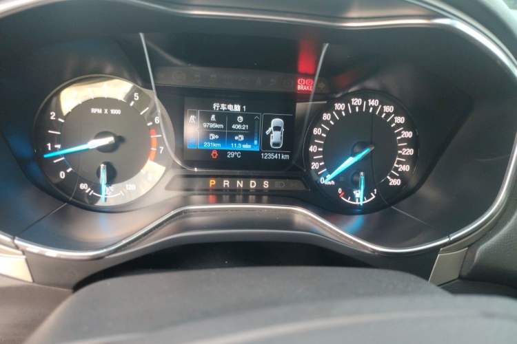 Used Ford Mondeo 2013 2.0L GTDi 200 Fashion Edition Odometer Close Up