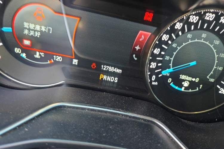 Used Ford Mondeo 2013 2.0L GTDi240 Luxury Sport Model Odometer Close Up
