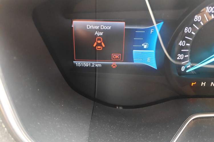 Used Ford Mondeo 2013 2.0L GTDi 200 Luxury Model Odometer Close Up