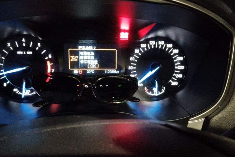 Used Ford Mondeo 2013 1.5L GTDi180 Fashion Edition Odometer Close Up