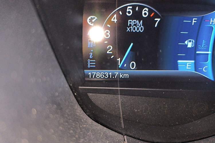 Used Ford Mondeo 2013 2.0L GTDi 200 Luxury Model Odometer Close Up