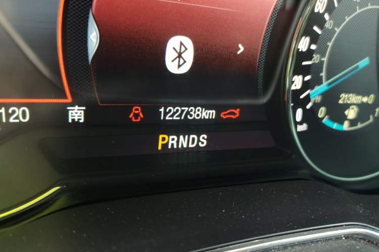 Used Ford Mondeo 2013 2.0L GTDi240 Luxury Sport Model Odometer Close Up