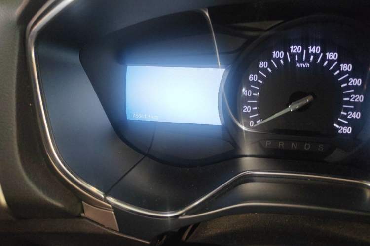 Used Ford Mondeo 2013 2.0L GTDi 200 Fashion Edition Odometer Close Up