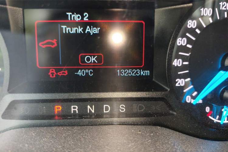 Used Ford Mondeo 2013 1.5L GTDi180 Fashion Edition Odometer Close Up