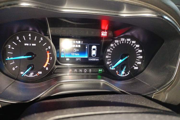 Used Ford Mondeo 2013 2.0L GTDi 200 Fashion Edition Odometer Close Up
