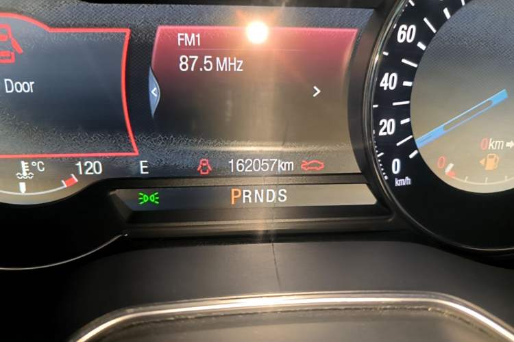 Used Ford Mondeo 2013 2.0L GTDi240 Luxury Sport Model Odometer Close Up
