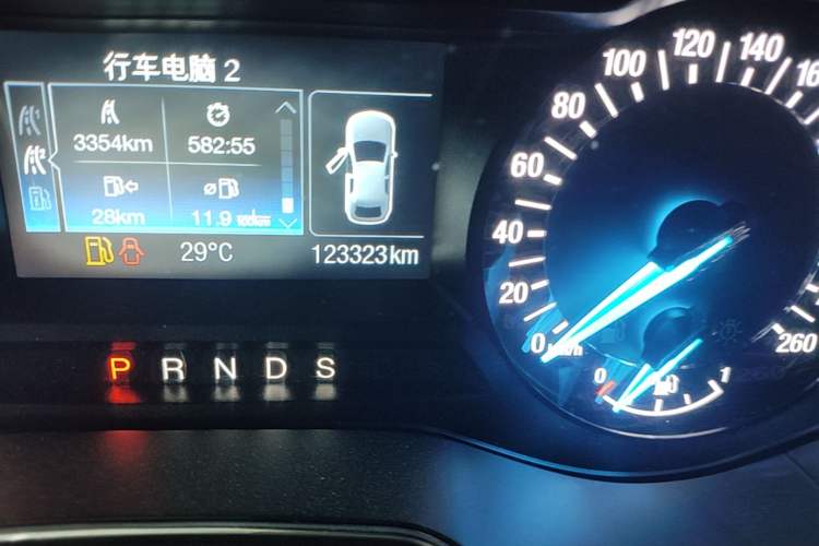 Used Ford Mondeo 2013 2.0L GTDi 200 Fashion Edition Odometer Close Up