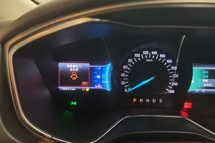 Used Ford Mondeo 2013 2.0L GTDi 200 Fashion Edition Odometer Close Up