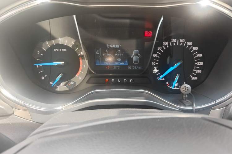 Used Ford Mondeo 2013 2.0L GTDi 200 Fashion Edition Odometer Close Up