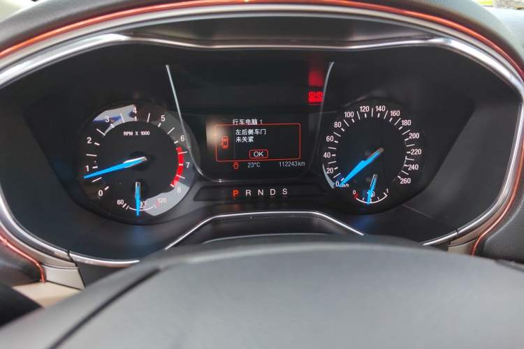 Used Ford Mondeo 2013 2.0L GTDi 200 Fashion Edition Odometer Close Up