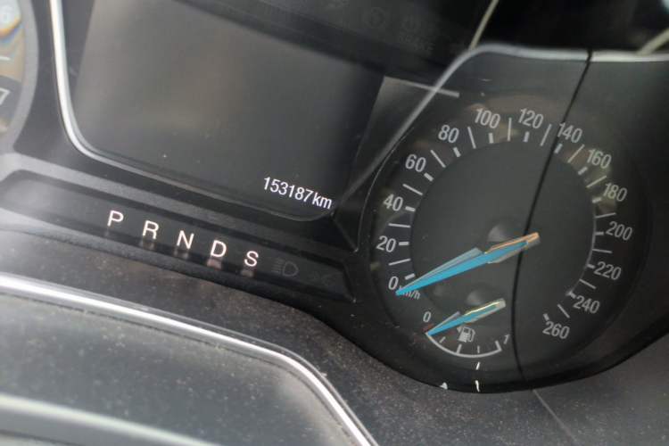 Used Ford Mondeo 2013 2.0L GTDi 200 Fashion Edition Odometer Close Up