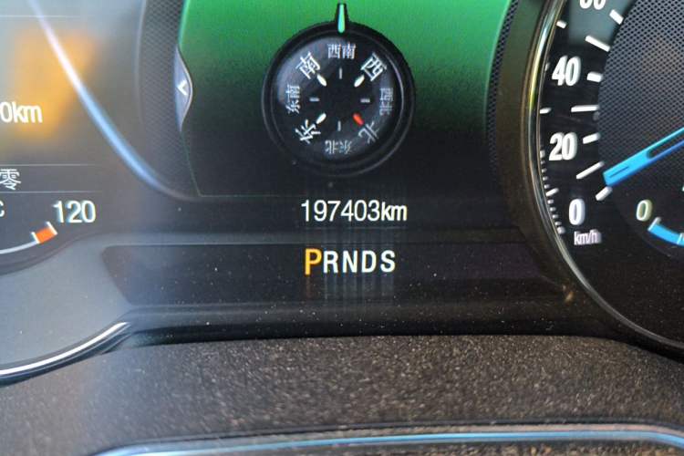 Used Ford Mondeo 2013 2.0L GTDi240 Luxury Sport Model Odometer Close Up