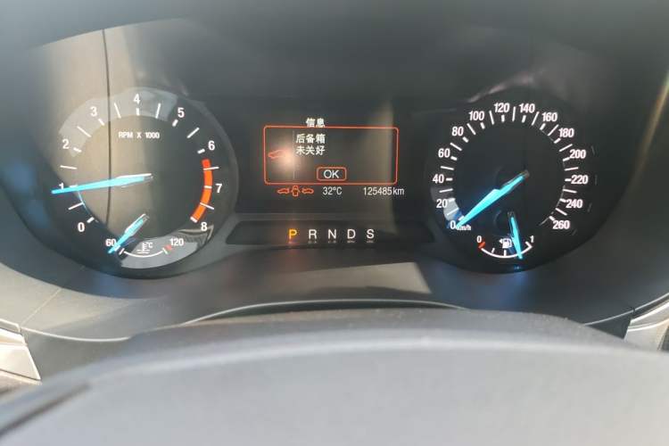 Used Ford Mondeo 2013 1.5L GTDi180 Fashion Edition Odometer Close Up