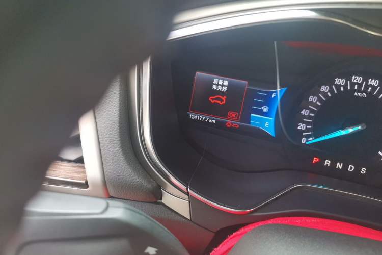 Used Ford Mondeo 2013 2.0L GTDi 200 Luxury Model Odometer Close Up
