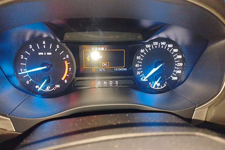 Used Ford Mondeo 2013 1.5L GTDi180 Fashion Edition Odometer Close Up