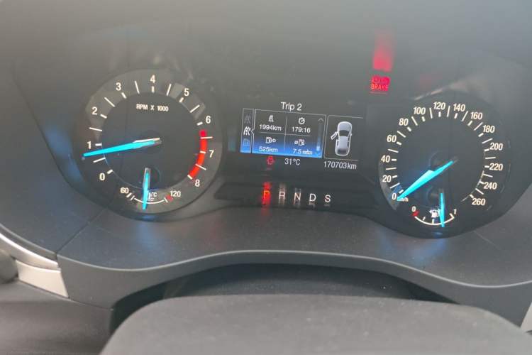 Used Ford Mondeo 2013 1.5L GTDi180 Fashion Edition Odometer Close Up