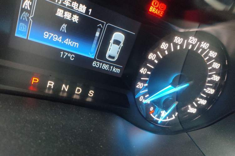Used Ford Mondeo 2013 1.5L GTDi180 Fashion Edition Odometer Close Up