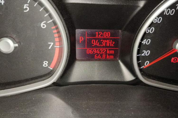Used Ford Mondeo 2013 2.3L Fashion Edition Odometer Close Up