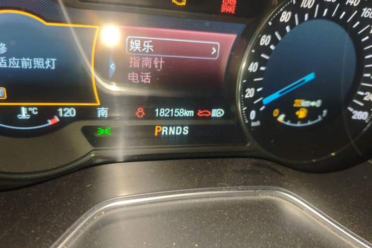 Used Ford Mondeo 2013 2.0L GTDi240 Ultimate Edition Odometer Close Up