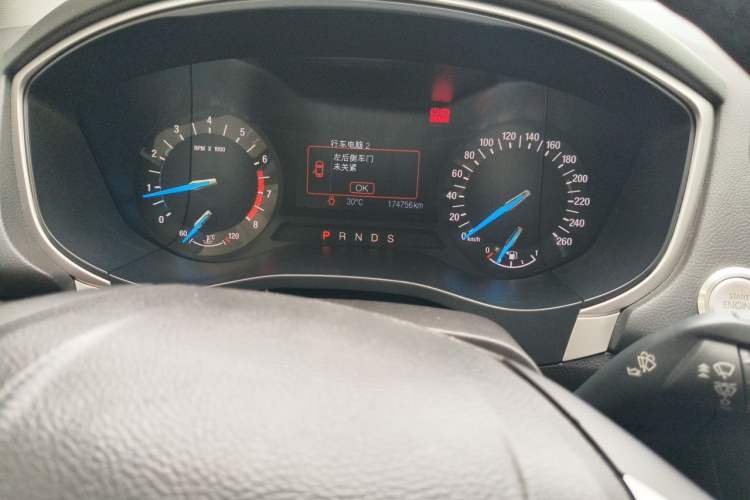 Used Ford Mondeo 2013 1.5L GTDi180 Fashion Edition Odometer Close Up