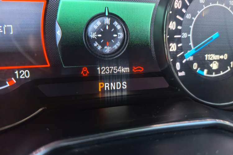 Used Ford Mondeo 2013 2.0L GTDi240 Luxury Sport Model Odometer Close Up