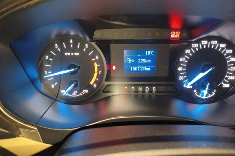 Used Ford Mondeo 2013 1.5L GTDi180 Comfort Model Odometer Close Up