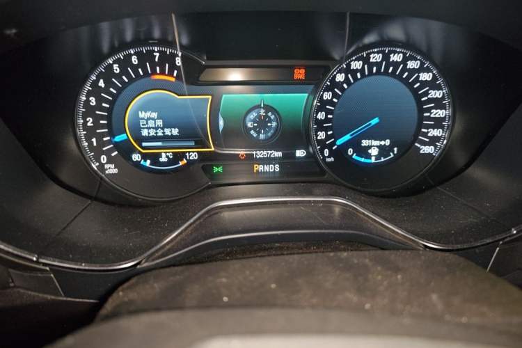 Used Ford Mondeo 2013 2.0L GTDi240 Luxury Sport Model Odometer Close Up