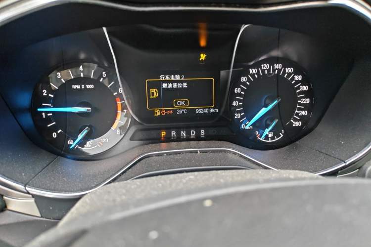 Used Ford Mondeo 2013 2.0L GTDi 200 Fashion Edition Odometer Close Up