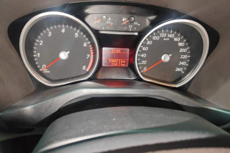 Used Ford Mondeo 2013 2.3L Fashion Edition Odometer Close Up