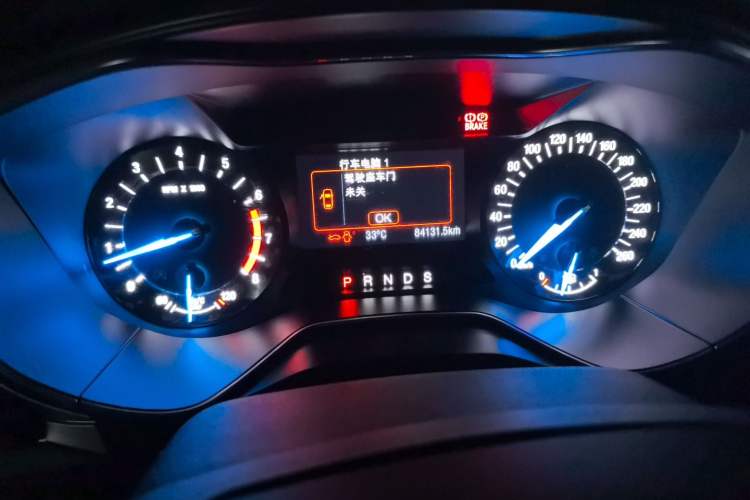 Used Ford Mondeo 2013 2.0L GTDi 200 Fashion Edition Odometer Close Up
