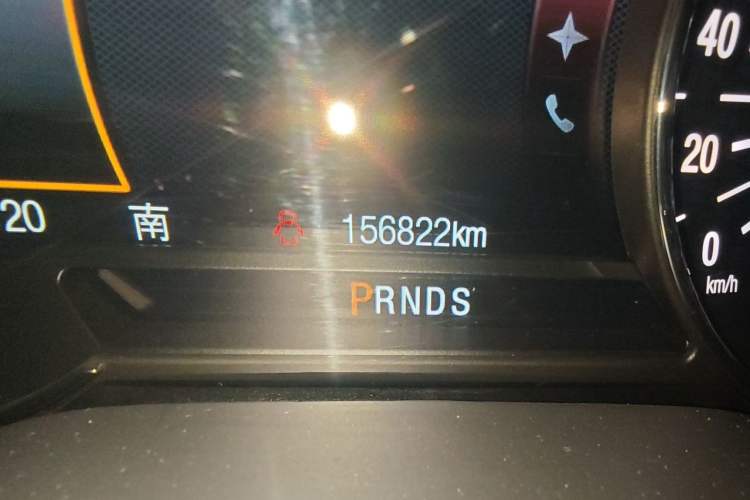 Used Ford Mondeo 2013 2.0L GTDi240 Luxury Sport Model Odometer Close Up